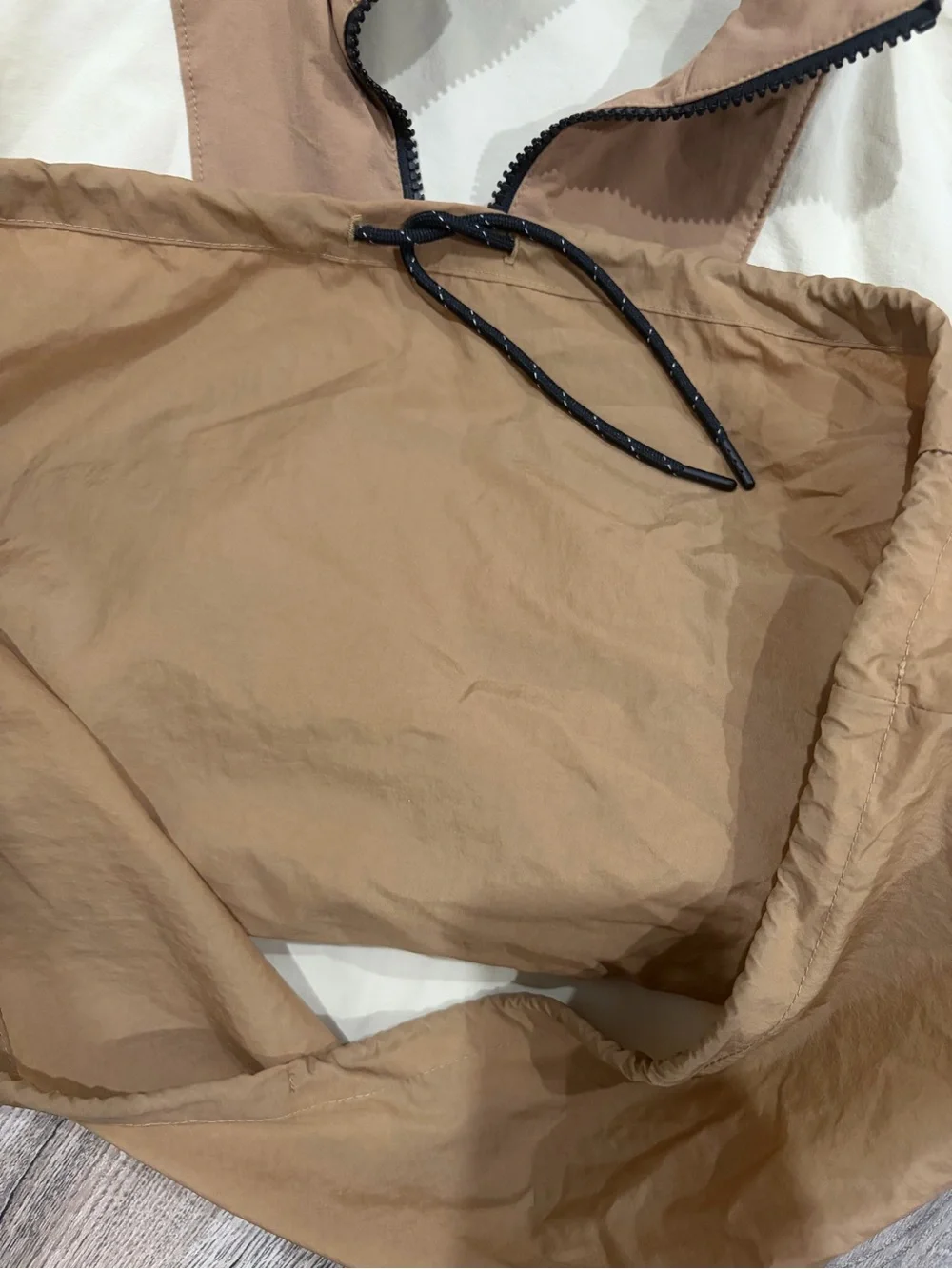 Woman Two-Tone Beige and Cream Utility Sling Bag